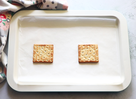 arrange crackers