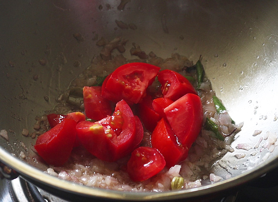 add tomatoessoya chunks kurma-