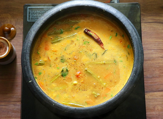 varutharacha sambar ready