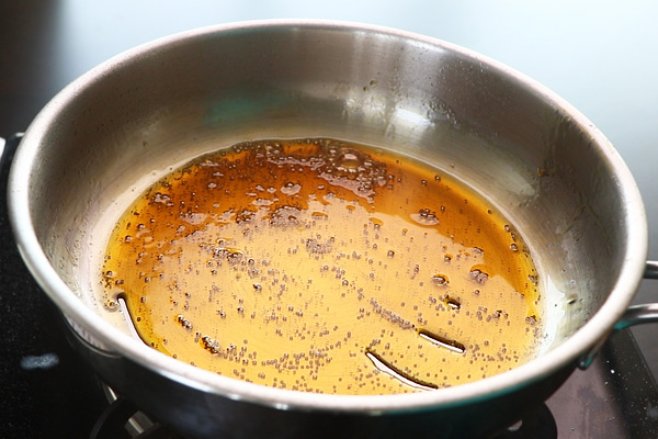 mix well to prepare caramel syrup