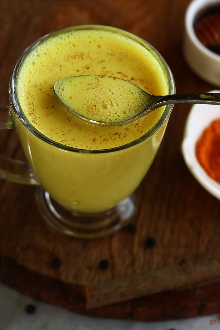 hot turmeric milk served