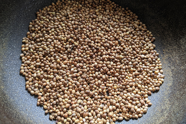 roast coriander seeds until golden