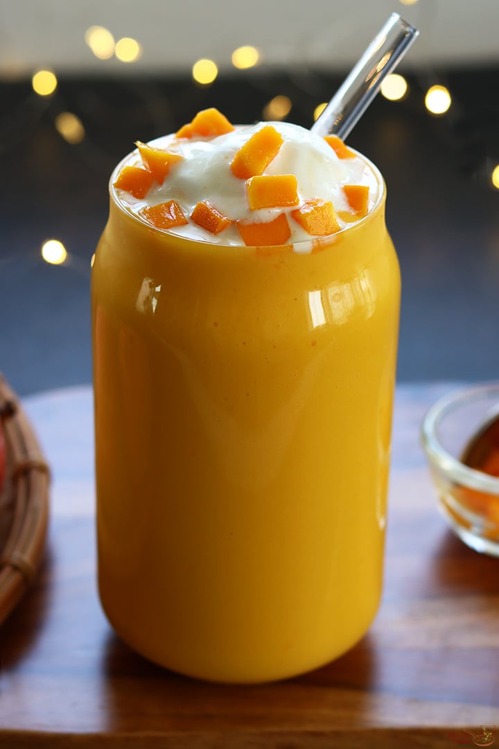 mango milkshake served