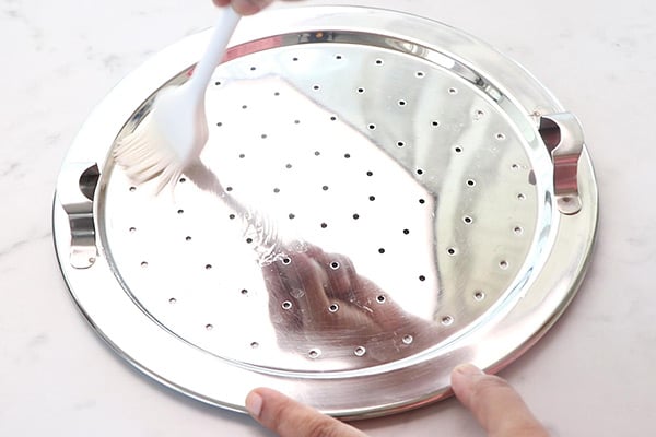grease steamer plate
