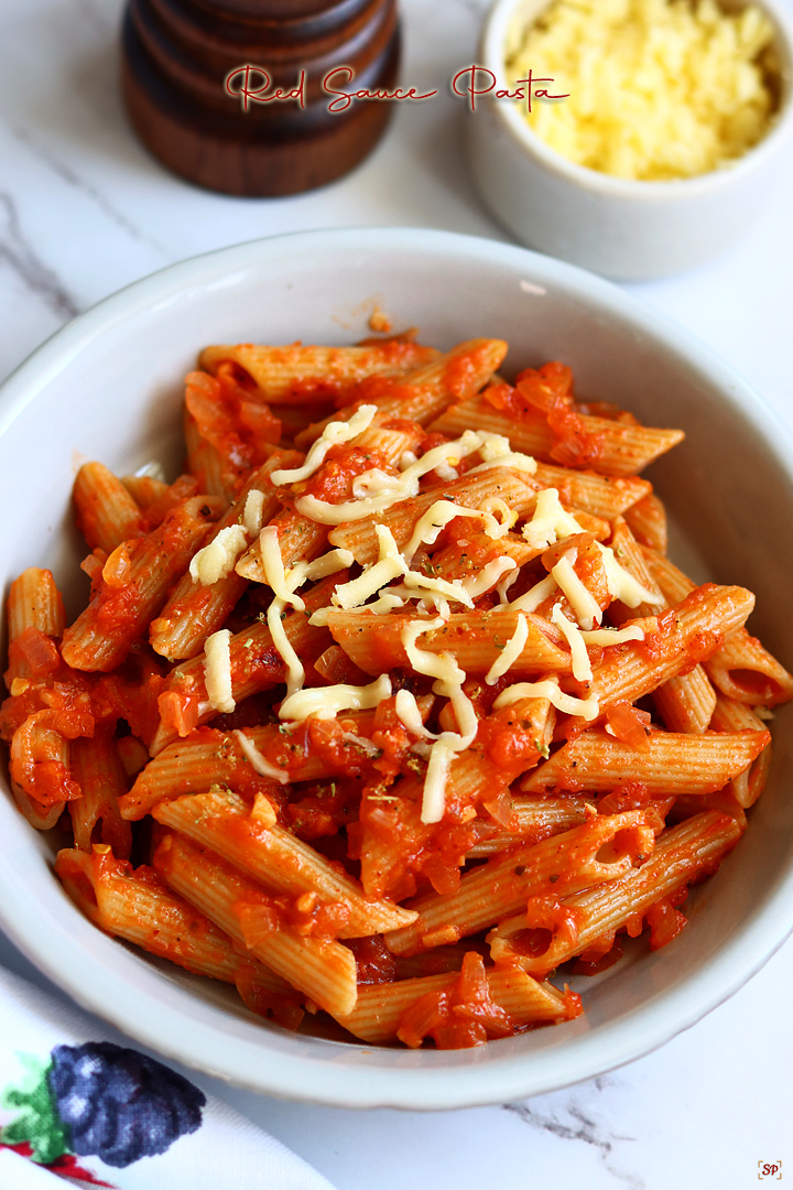 red sauce pasta in a pasta bowl