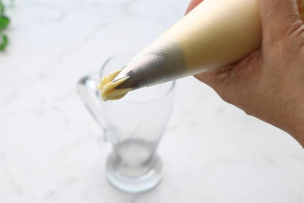 add to another piping bag