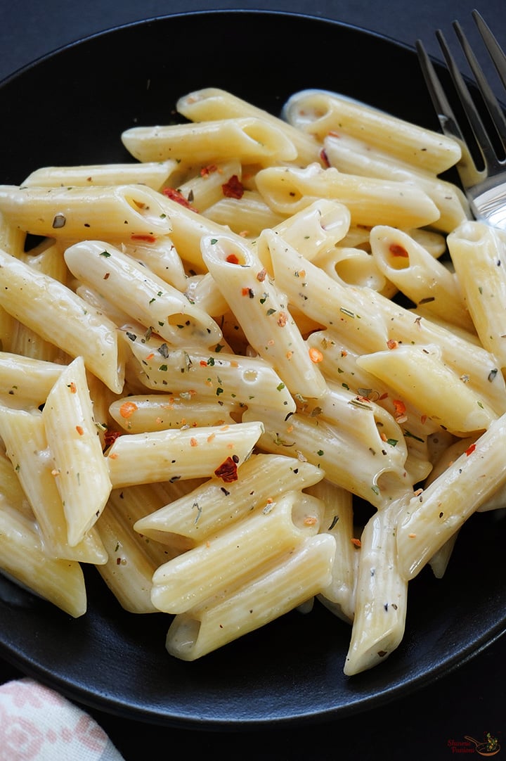 cheese pasta served