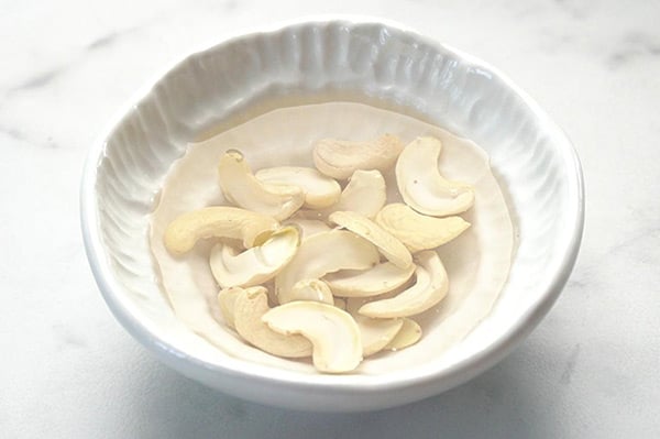 soak cashews in hot water