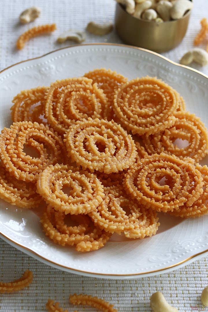 cashew murukku served in a plate