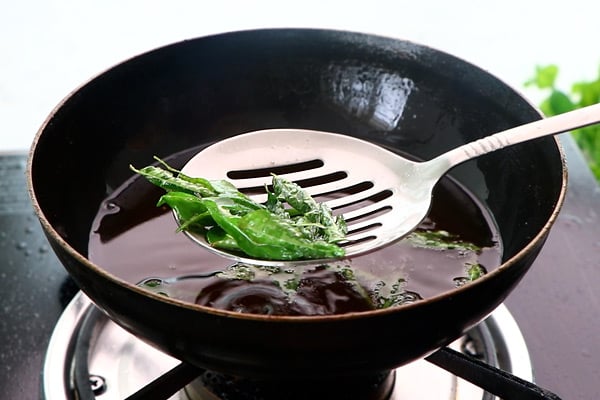 fry curry leaves