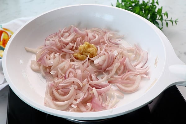 saute, add ginger garlic paste