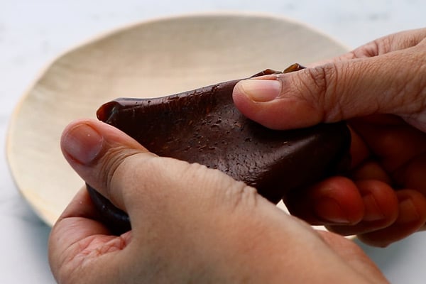 stretch compound hinge