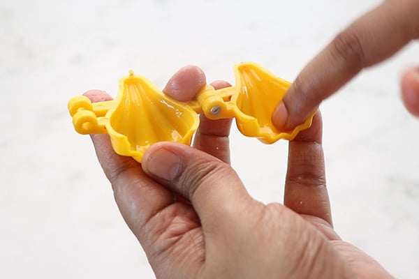 grease mould with ghee