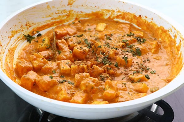 mix well, add kasoori methi, garam masala powder