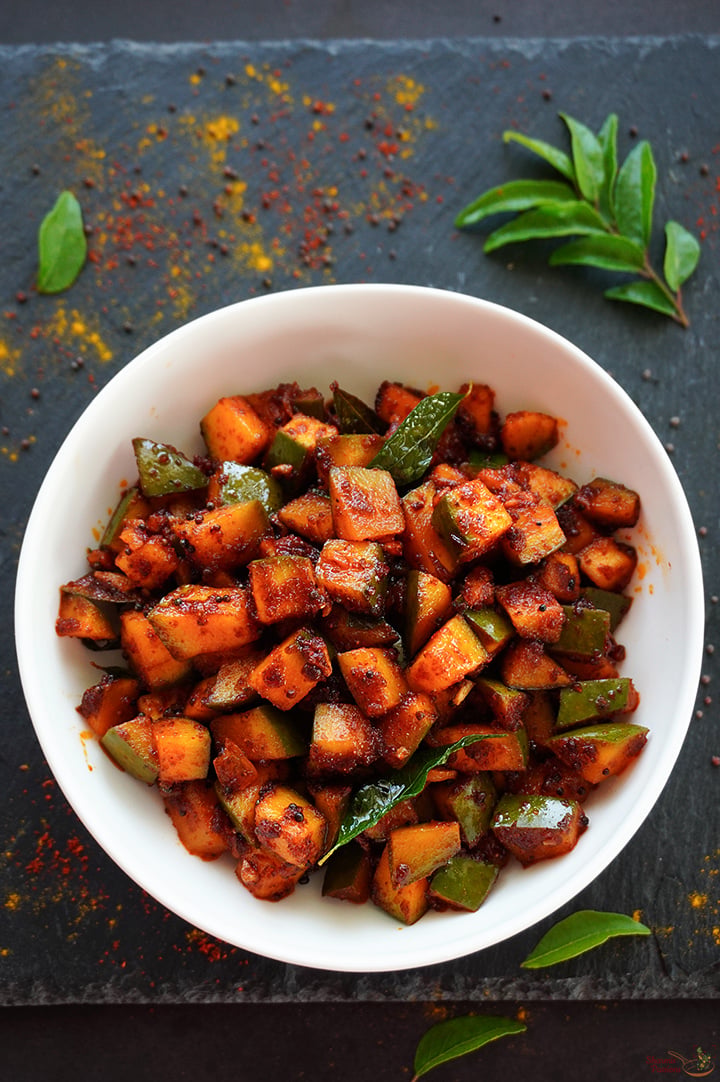 kadumaanga achar served
