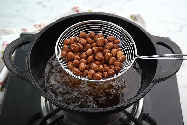 fry peanuts