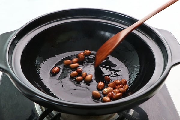 fry peanuts