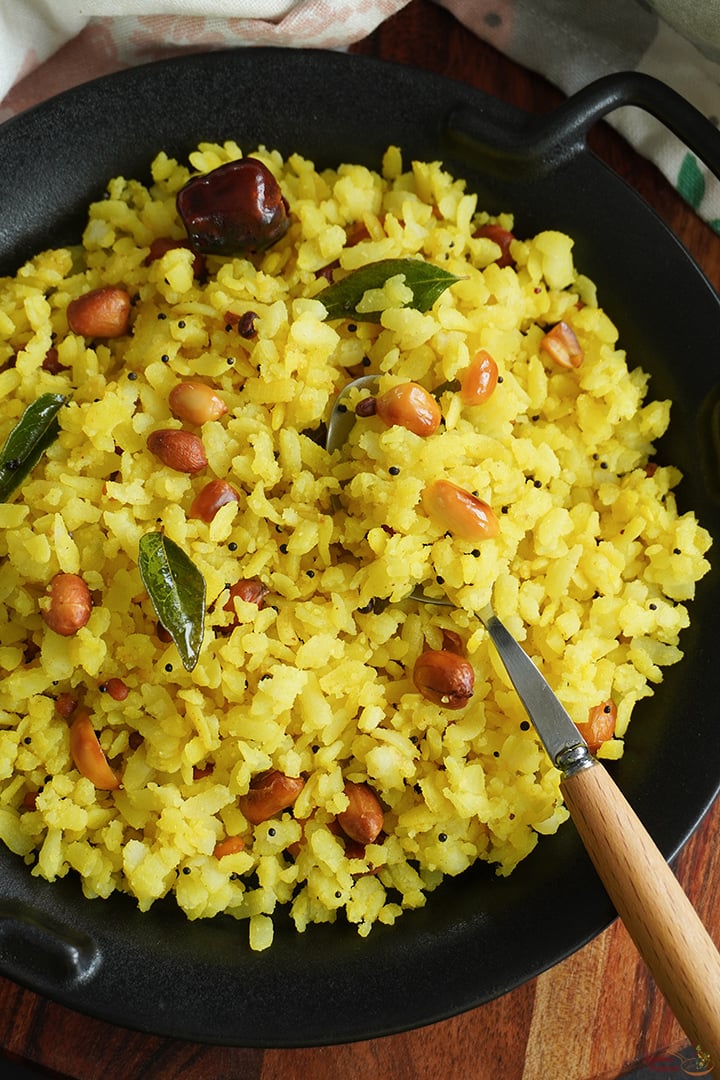 lemon poha served