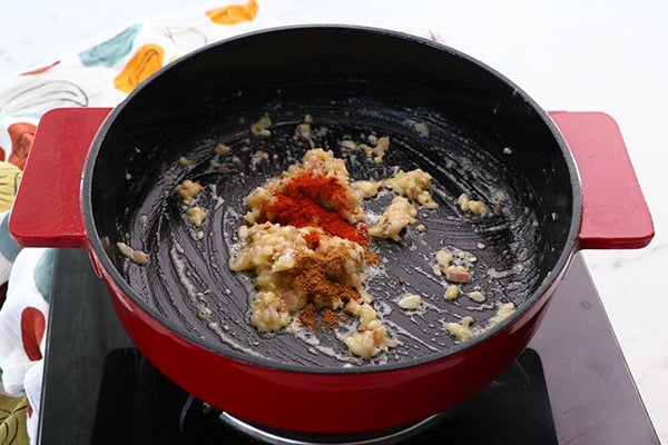 add spice powders